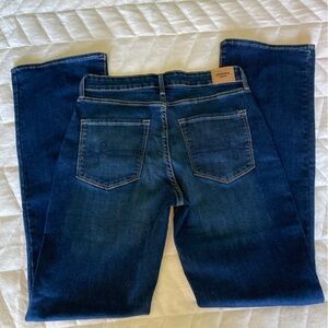 Levis Mid-Rise Boot cut jeans